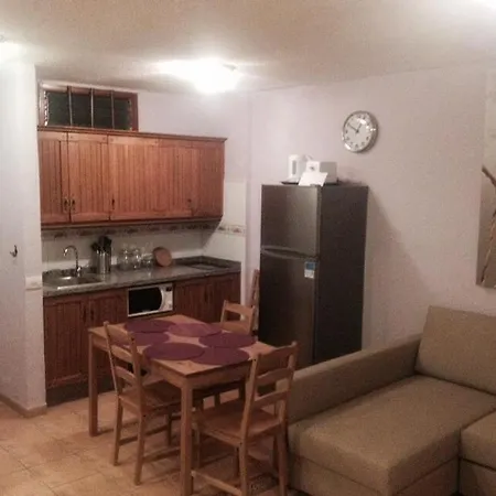Apartamento En El Centro De Las Americas La/74 * أرونا